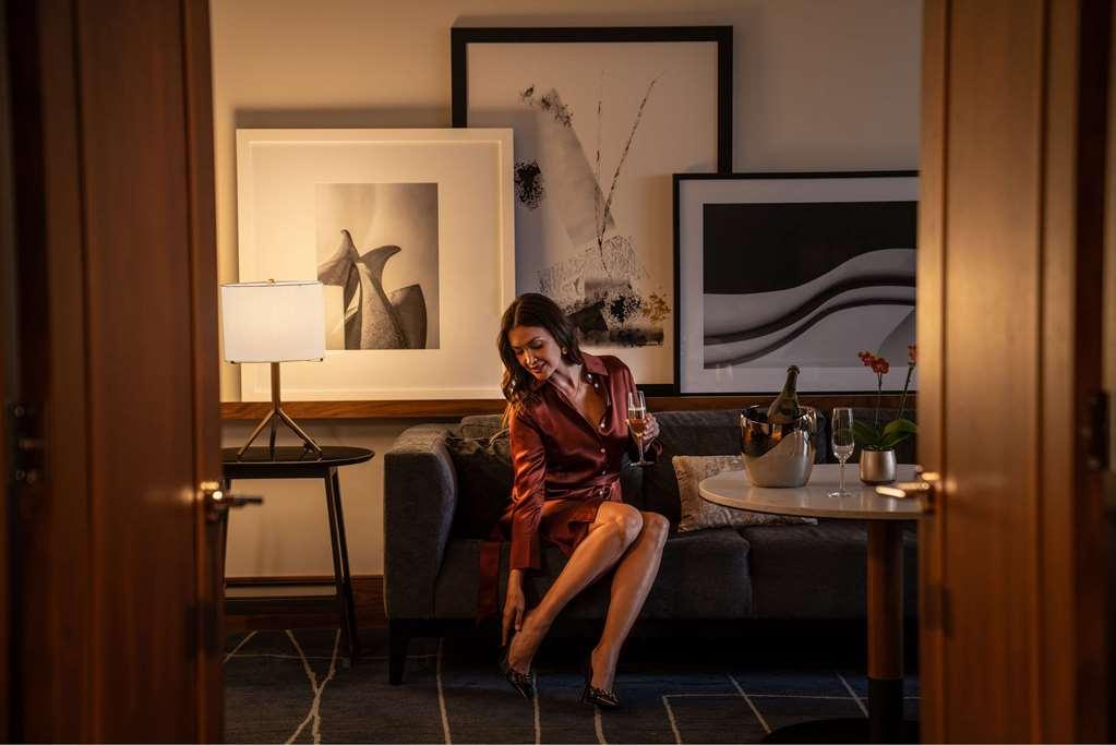 Park Hyatt Toronto Hotel Room photo